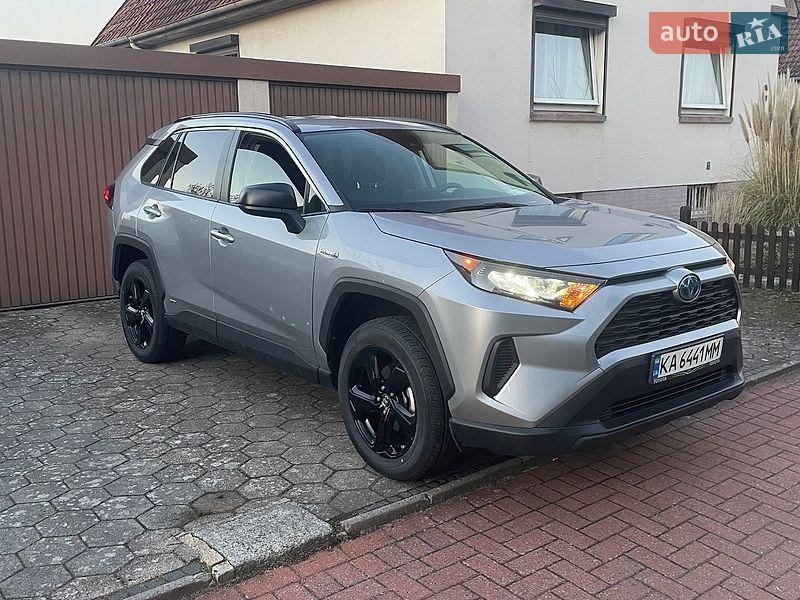 Toyota RAV4 2021