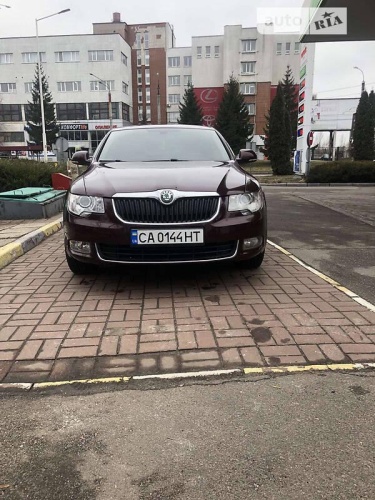 Skoda Superb 2011