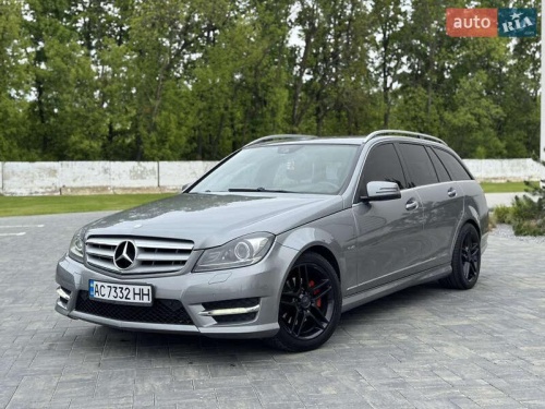 Mercedes-Benz C-Class 2011