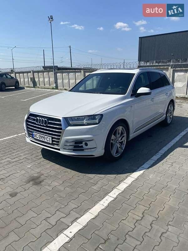 Audi Q7 2016
