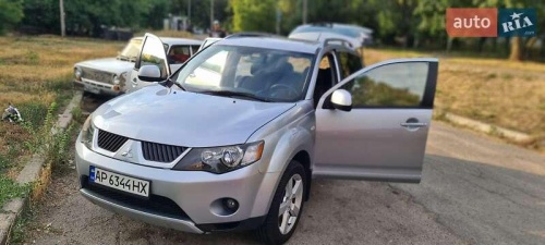 Mitsubishi Outlander 2008