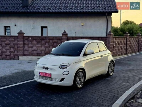 Fiat 500e 2023