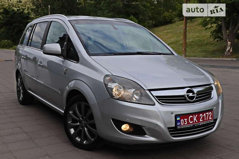 Opel Zafira 2010