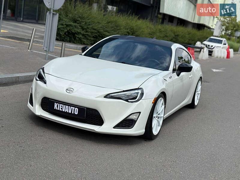 Scion FR-S 2015
