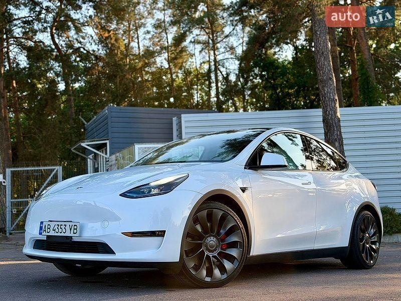 Tesla Model Y 2023