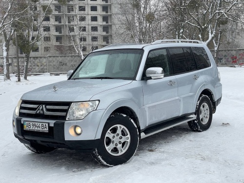 Mitsubishi Pajero Wagon 2009