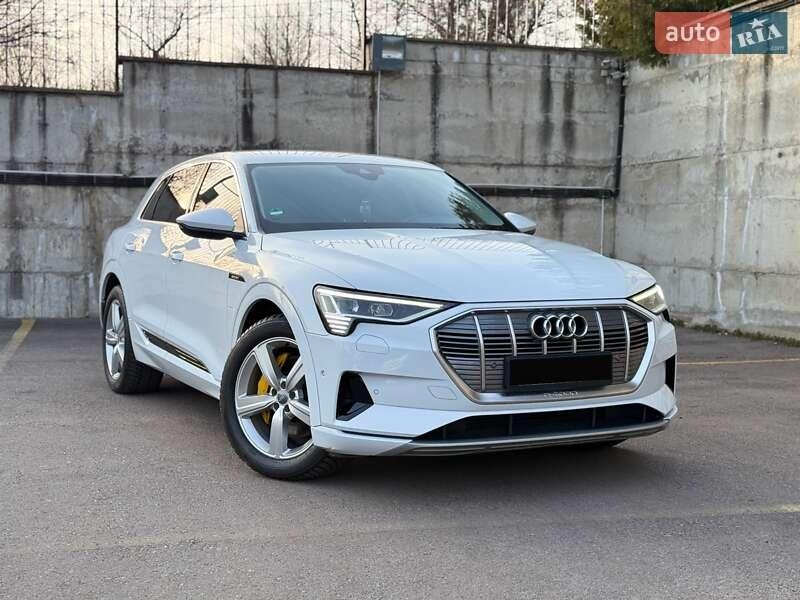 Audi e-tron 2021