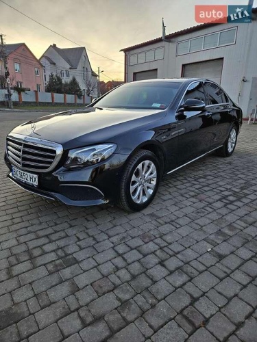 Mercedes-Benz E-Class 2017
