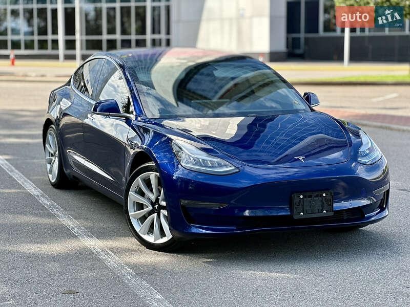 Tesla Model 3 2018