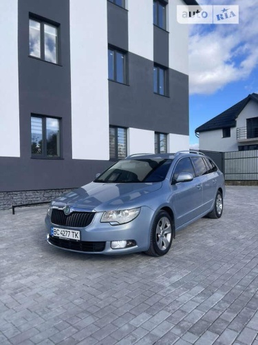 Skoda Superb 2011