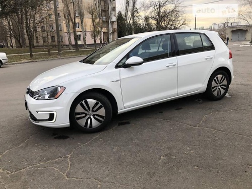 Volkswagen e-Golf 2016