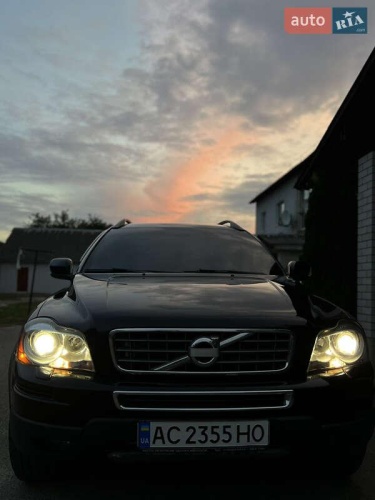 Volvo XC90 2011