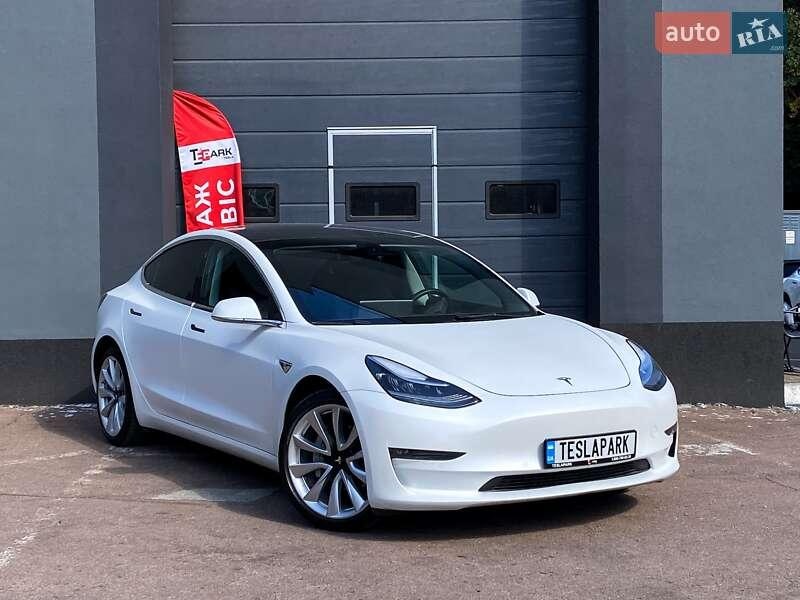 Tesla Model 3 2019