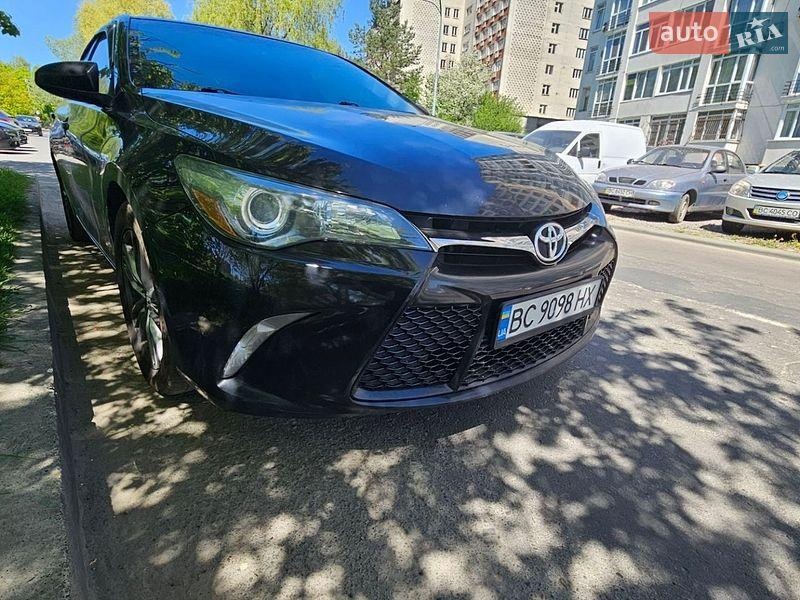 Toyota Camry 2015