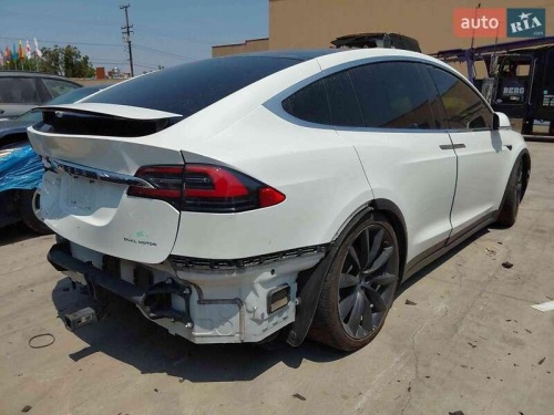 Tesla Model X 2019