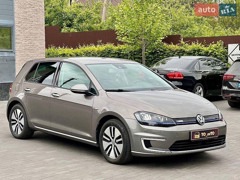Volkswagen e-Golf 2015