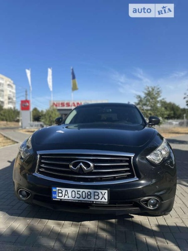 Infiniti QX70 2013