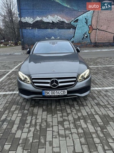 Mercedes-Benz E-Class 2017