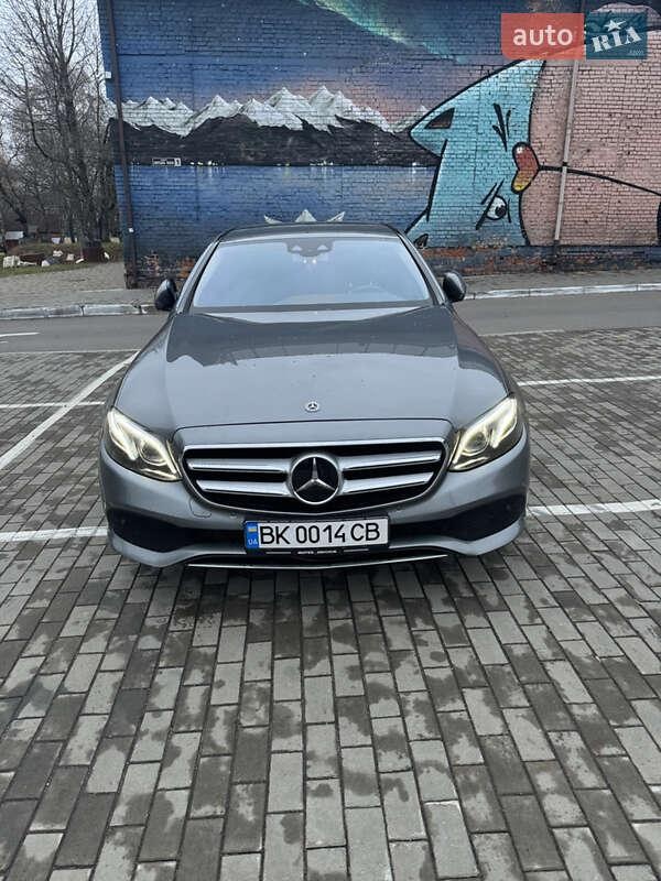 Mercedes-Benz E-Class 2017