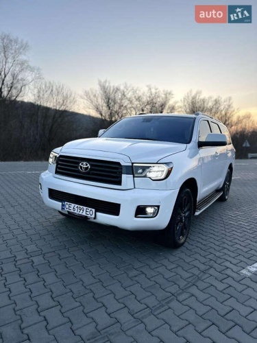 Toyota Sequoia 2018