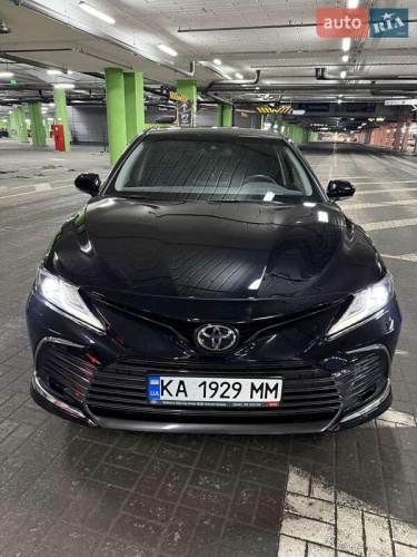 Toyota Camry 2023