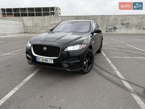 Jaguar F-Pace 2016