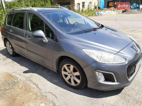 Peugeot 308 2011