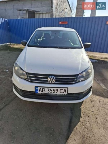 Volkswagen Polo 2015
