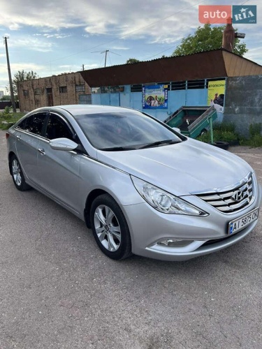 Hyundai Sonata 2010