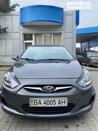 Hyundai Accent 2011