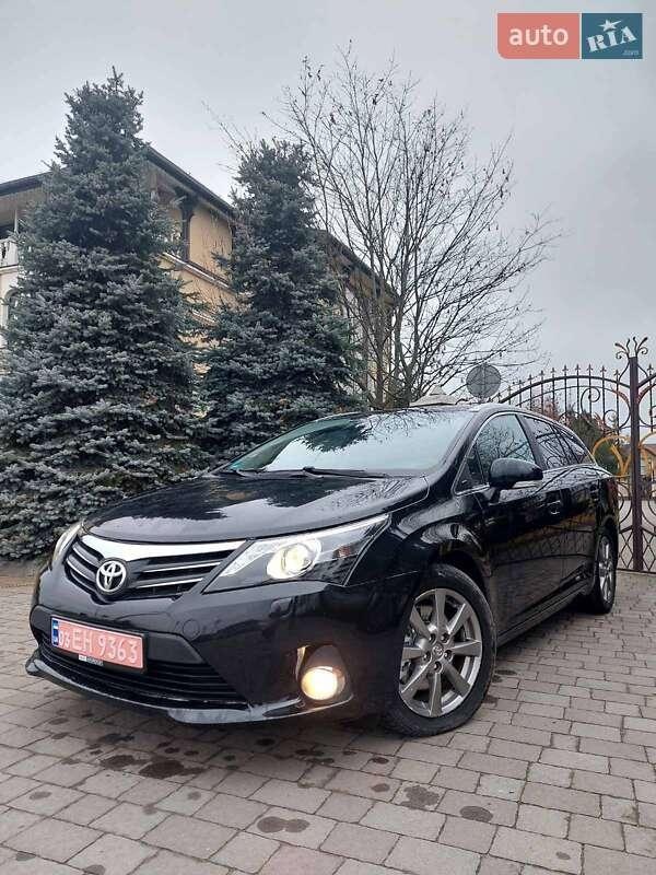 Toyota Avensis 2012