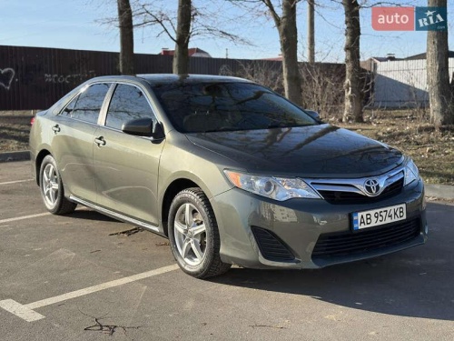 Toyota Camry 2012