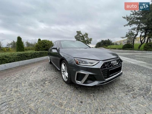 Audi A4 2020