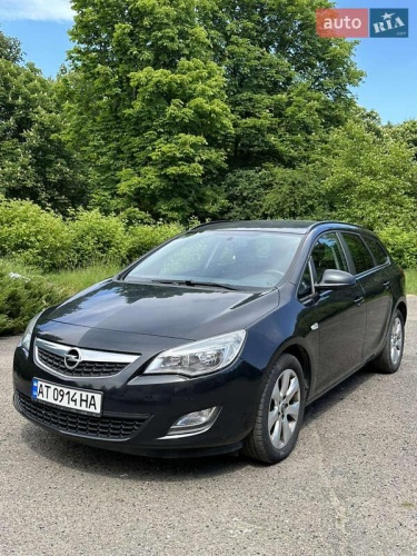 Opel Astra 2012