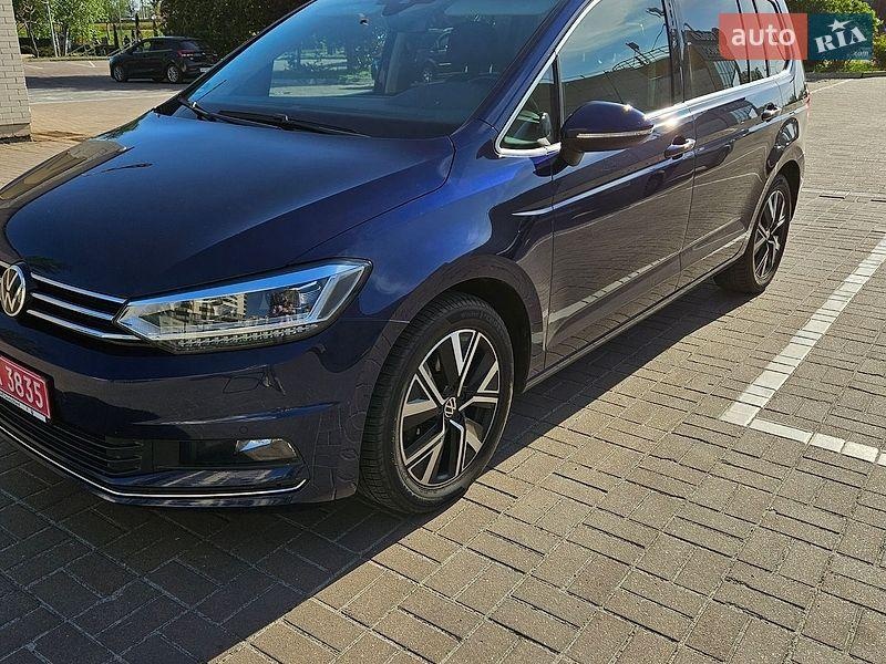 Volkswagen Touran 2021