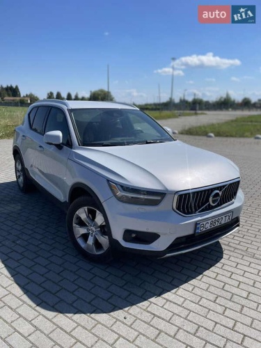 Volvo XC40 2022