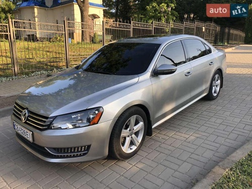 Volkswagen Passat 2011
