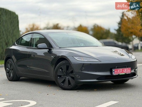 Tesla Model 3 2024