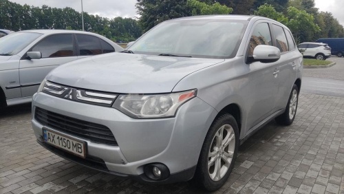 Mitsubishi Outlander 2013