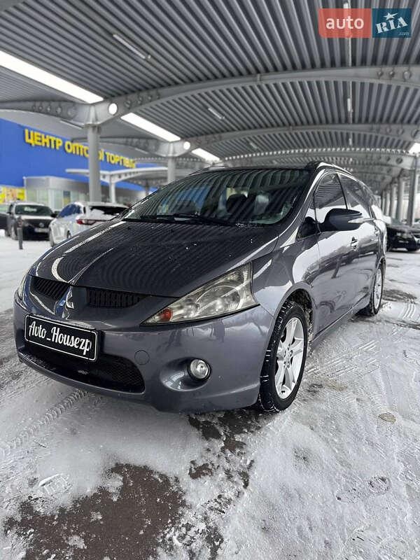 Mitsubishi Grandis 2008