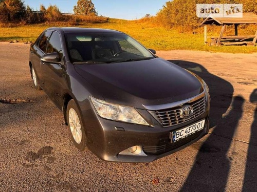 Toyota Camry 2012