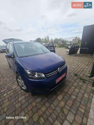 Volkswagen Touran 2012
