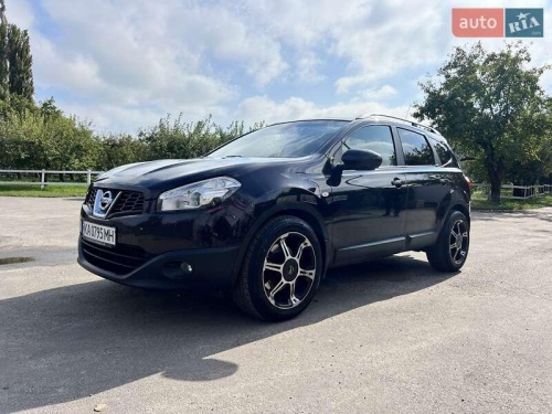 Nissan Qashqai+2 2011