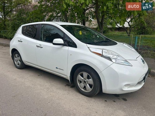 Nissan Leaf 2014