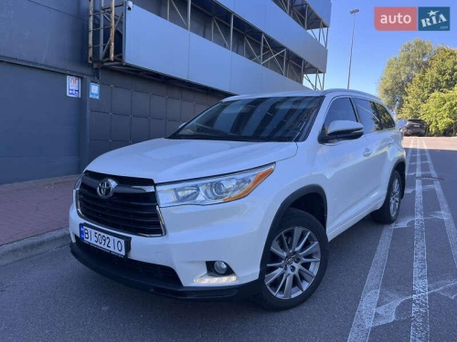 Toyota Highlander 2016