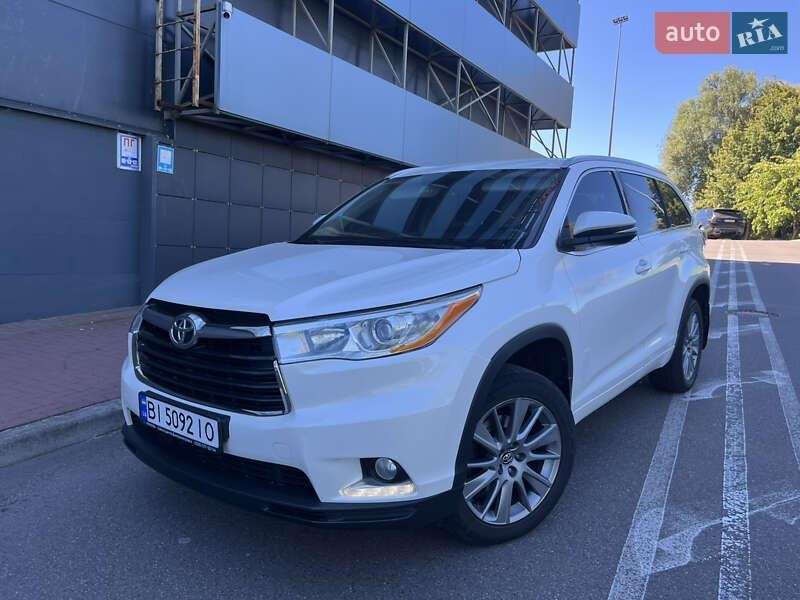 Toyota Highlander 2016