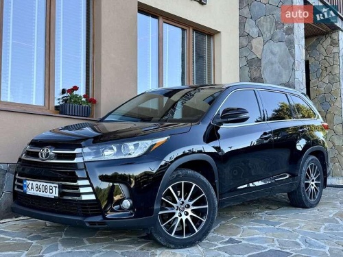 Toyota Highlander 2018