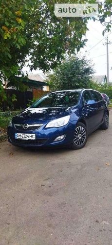 Opel Astra 2012