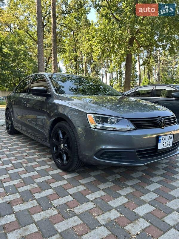 Volkswagen Jetta 2014