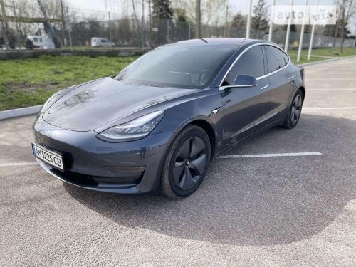 Tesla Model 3 2018